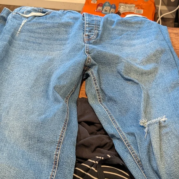 Lot Of Women's Tall 2xl And 34 Tall 18 Tall Tops, Sweaters And Jeans - Picture 4 of 13